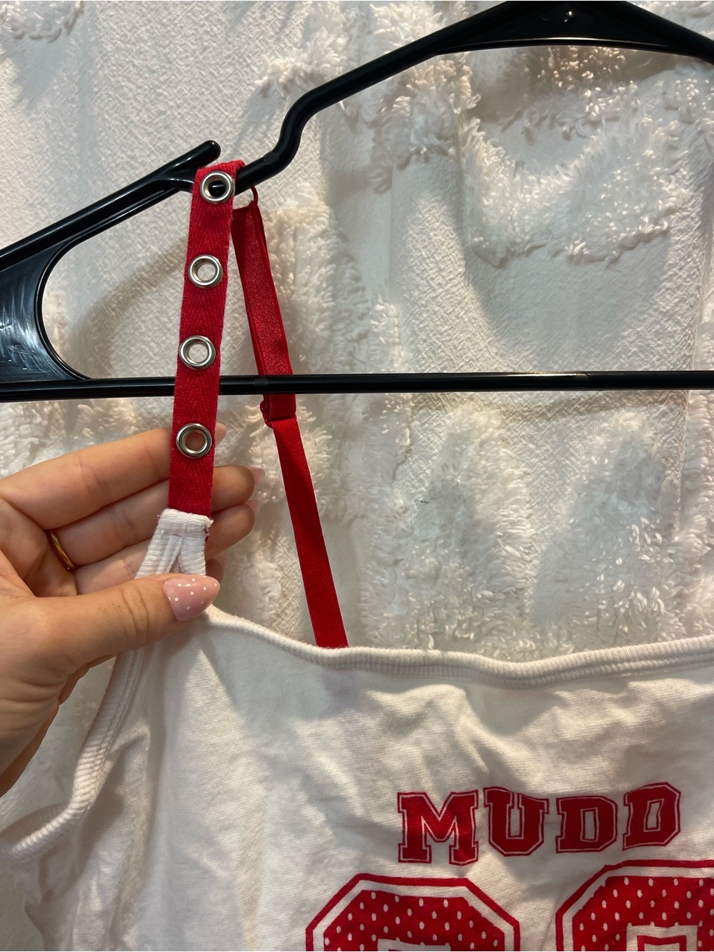 Vintage White/red Mudd jersey crop top with red 'Mudd 00' graphic - Picture 2 of 5